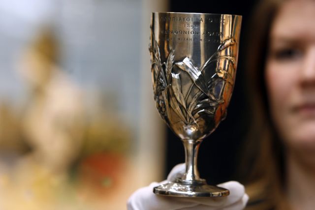 Στο «σφυρί» το κύπελλο του Σπύρου Λούη από τους Ολυμπιακούς του 1896